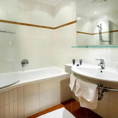 Glanzer Homes 077s アパート *
